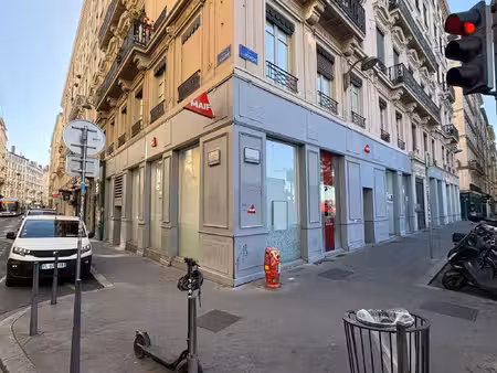 location local commercial 175m² lyon 1er