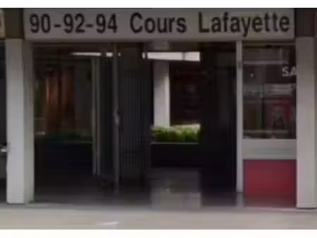 location local commercial 37m² lyon 3ème