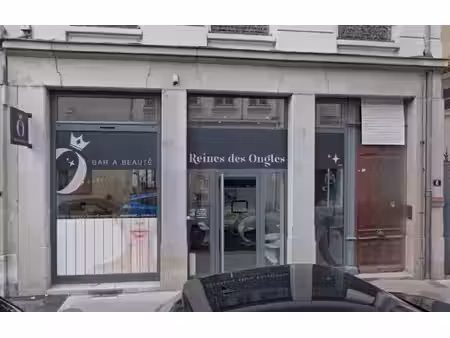 location local commercial 62m²