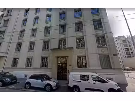 location local professionnel 72m² lyon 6ème