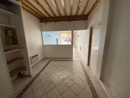 location local commercial 36m² st genis laval 69230