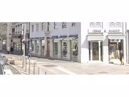 location local commercial 110m² lyon 1er