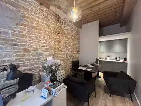 location local commercial 17m²