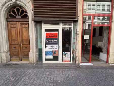 location local commercial 13m² lyon 7ème