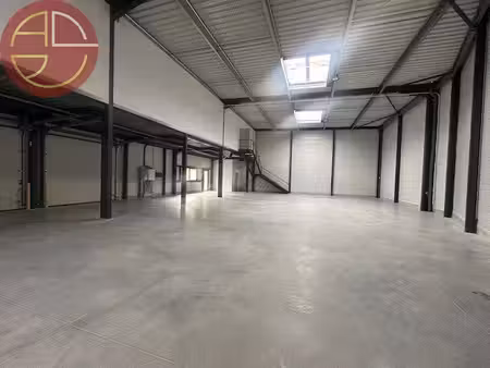location local commercial 1 pièce