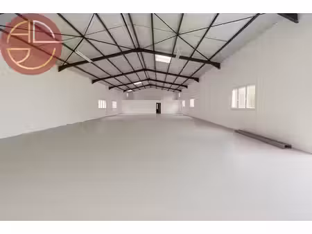 location local commercial 1 pièce