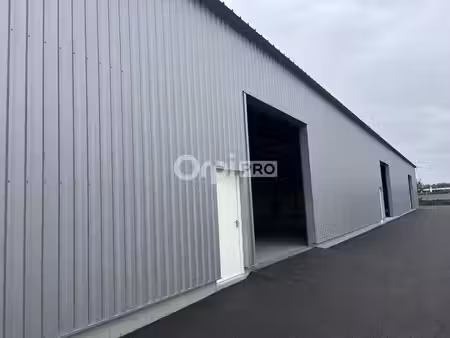 vente commerce vedene 84270 690m²
