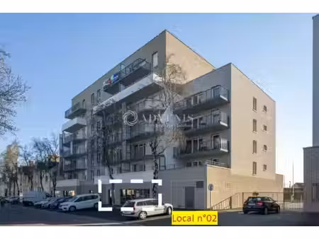 vente commerce le mans 72100 157m²