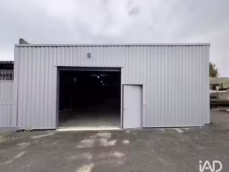 location local d’activités 270 m²