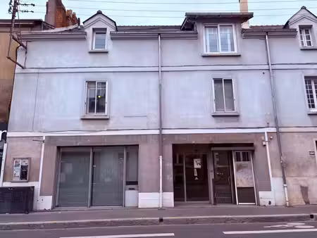 location commerce nantes 44000 94m²