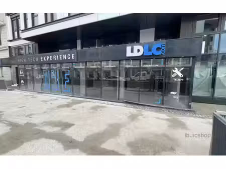 location commerce levallois perret 92300 286m²