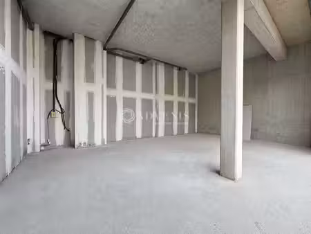 location commerce montpellier 34000 70m²