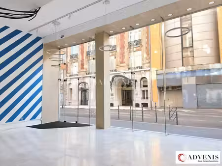 location commerce lille 59000 143m²
