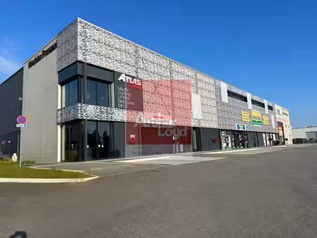 location local commercial 375m² chaumont 52000