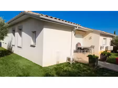 maison gonfaron 3 pièce(s) 60.90 m2 * parking * garage * les senioriales
