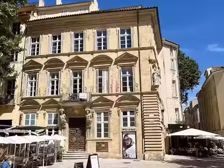 location hôtel particulier 8 pièces 152 m² à aix-en-provence (13090)  2 300 €