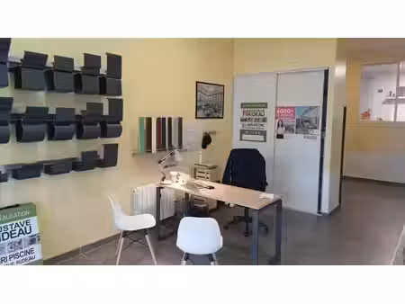location locaux professionnels 3 pièces 100 m² à carcassonne (11000)  960 €