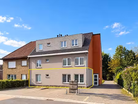 appartement te koop in merelbeke-melle met 2 slaapkamers