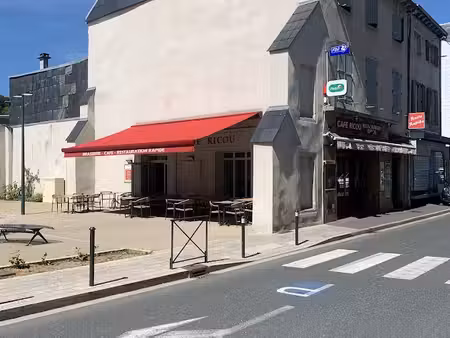 vente immeuble avec fonds de commerce et deux appartements l