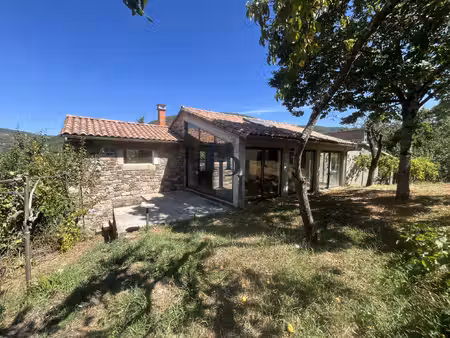 saint affrique  vente maison rénovée avec terrain attenant.