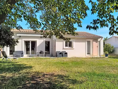 saint-laurent-des-arbres  maison de plain-pied au calme - 2 chambres - jardin de 950 m² sa