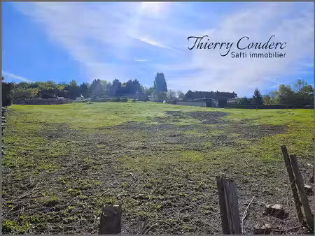 beau terrain de 2194 m² sans abf.
