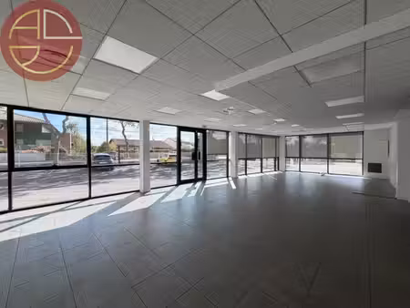 location local commercial 6 pièces