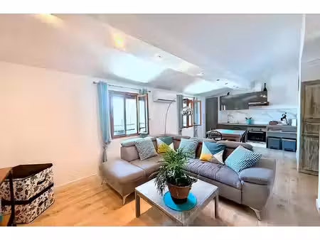 location appartement 2 pièces  44.67m²  mèze