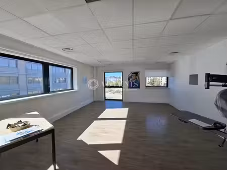 location bureaux nancy 54000 389m²