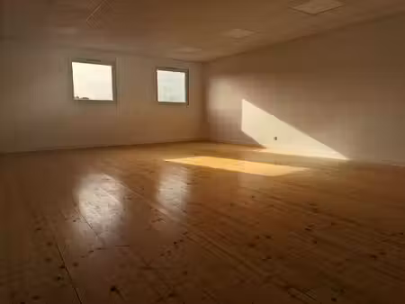 location bureaux criquebeuf sur seine 27340 72m²