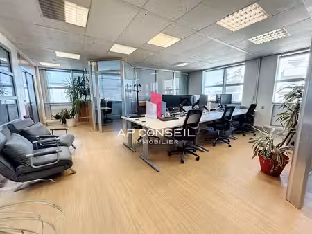 location bureaux 436m² à 456m²