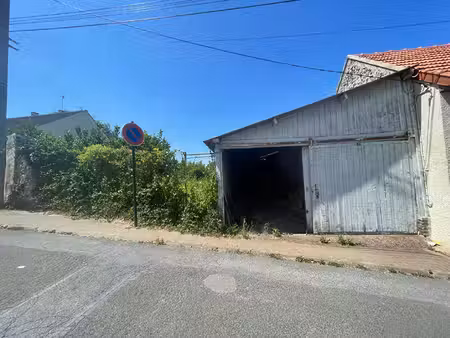 nanteuil les meaux - bâtiment à rénover avec terrain