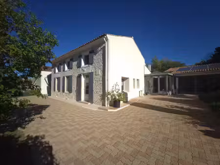 achat maison 6 pièces 184m² essouvert 17400