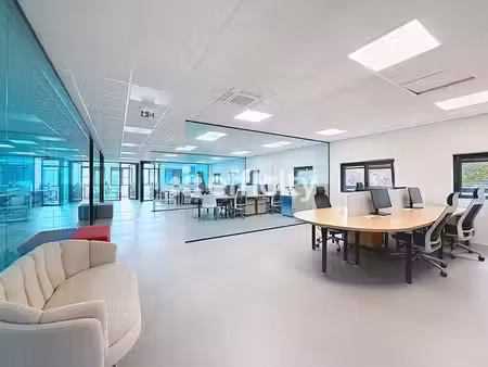 location bureaux bussy-saint-georges 77600 154m²