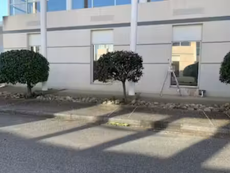 location bureaux avignon 84000 88m²