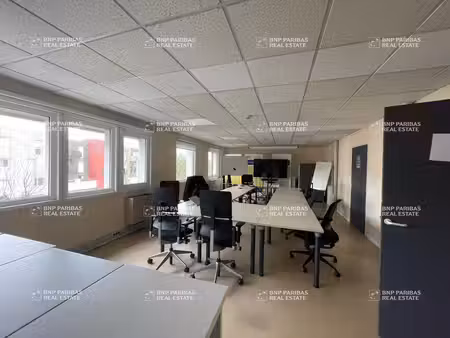 location bureaux mérignac 33700 859m²