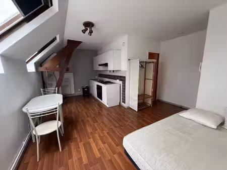 location appartement 1 pièce 23m² saumur 49400