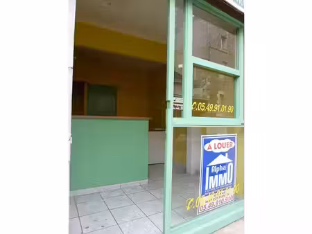 location local commercial 13m² montmorillon 86500