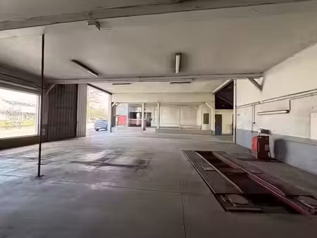 vente locaux professionnels 0 pièces 680 m² à saint-yrieix-la-perche (87500)  225 120 €