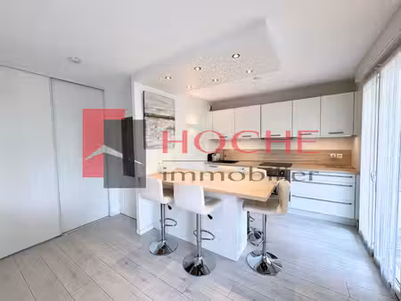 2 p + c meublé - 42 m²