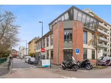 location bureaux 145m² à 170m²