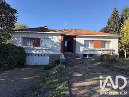 vente maison 7 pièces 225 m² à saint-pierre-du-chemin (85120)  170 000 €