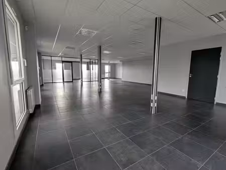 vente bureaux boos 76520 170m²
