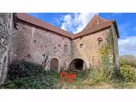 vente maison 4 pièces 135 m² à chirat-l'eglise (03330)  135 000 €