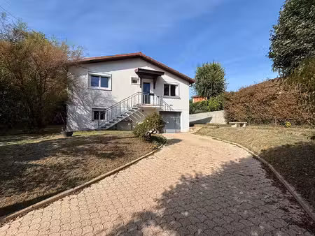 maison dagneux 5 pièce(s) 105 m2