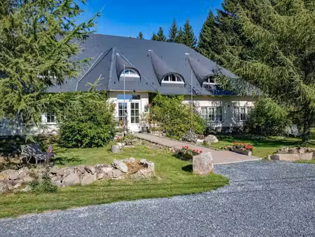 grande villa de style ardennais aux multiples projets