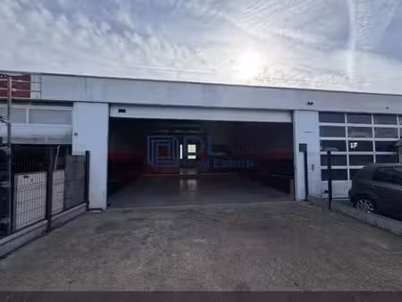 location entrepôt linas 91310 105m²