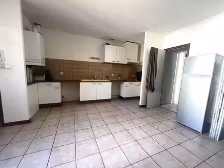 location appartement 2 pièces 55m²