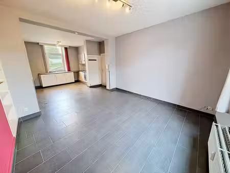 appartement avec terrasse et jardin