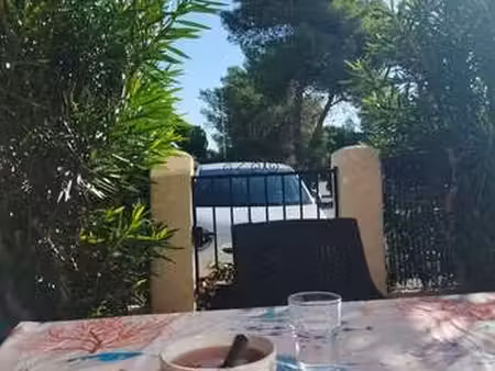 location appartement t1 meublé à la londe-les-maures (83250) : à louer t1 meublé / 22m² la